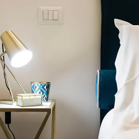 Lady A In Rome- Luxury