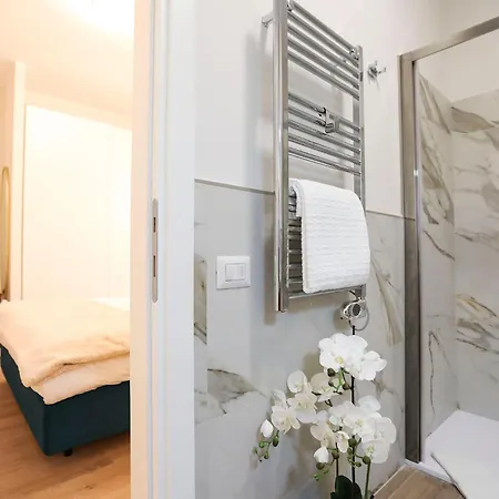 Lady A In Rome- Luxury